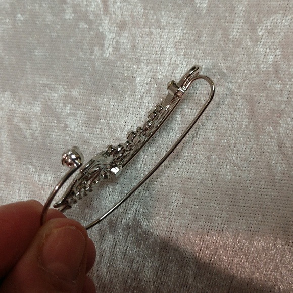 LEFT Butterfly Cuff Earring Wrap No Piercing Zircon Crystal Clip Wedding Boho - Picture 8 of 10